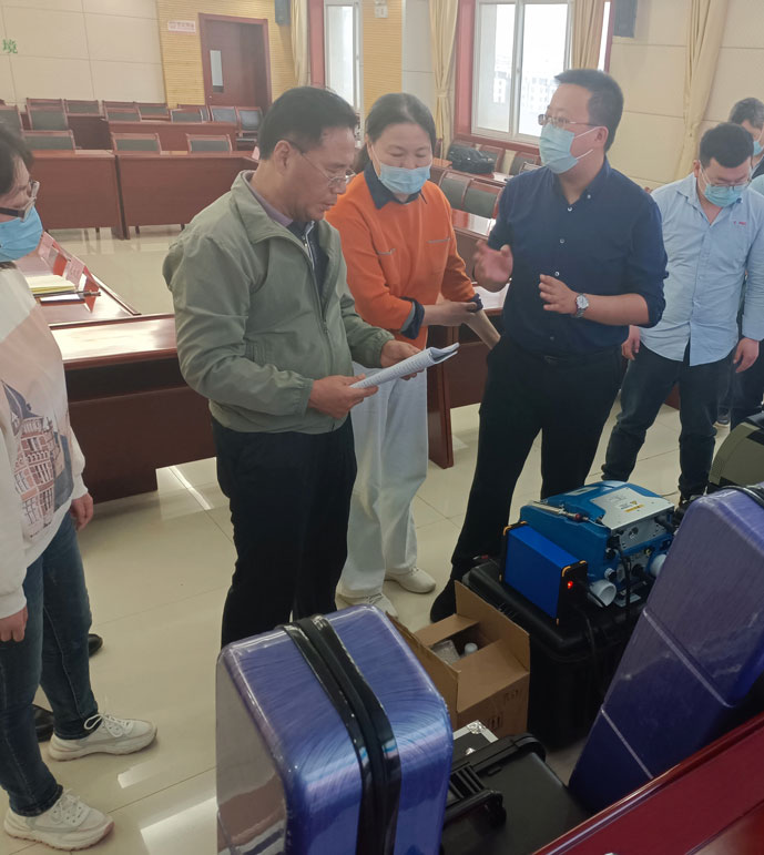 泰安市生態(tài)環(huán)境局便攜式FID監(jiān)測設(shè)備交付驗收工作