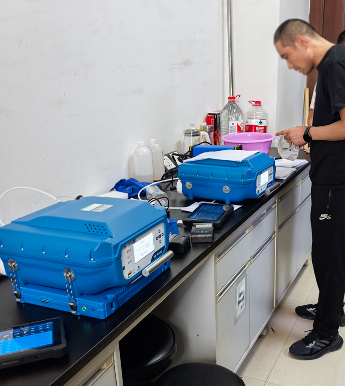 甘肅生態(tài)環(huán)境監(jiān)測(cè)單位PF-300非甲烷總烴交付驗(yàn)收